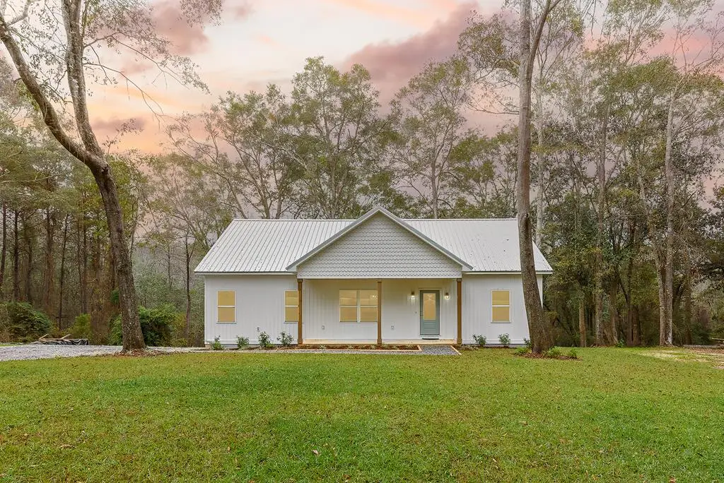 223 Lakewood Loop, Geneva, AL 36340 - Image #1