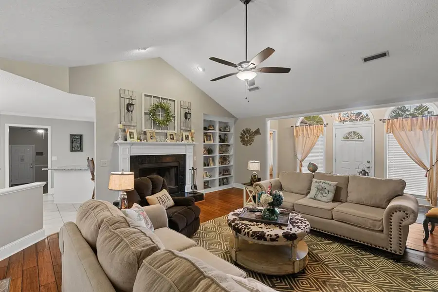 208 Willow Oaks Drive, Headland, AL 36345 - Image #2