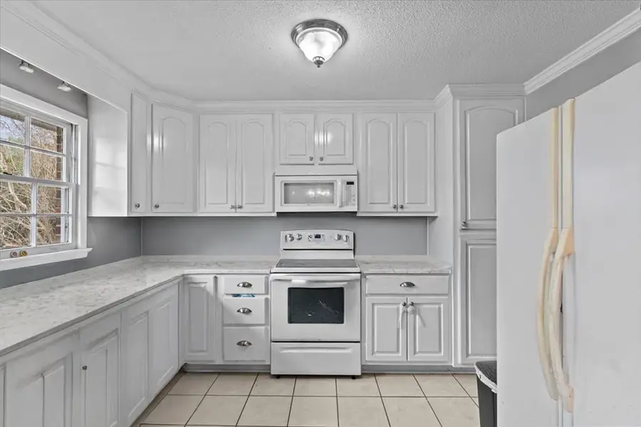 1258 Meadowlake Dr, Ozark, AL 36360 - Image #2