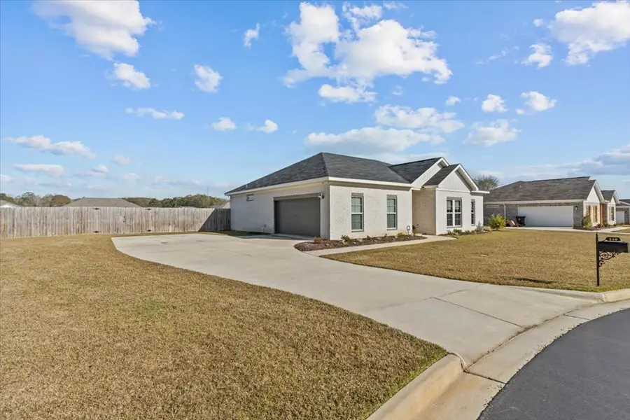 440 Mockingbird Trl, Newton, AL 36352 - Image #2