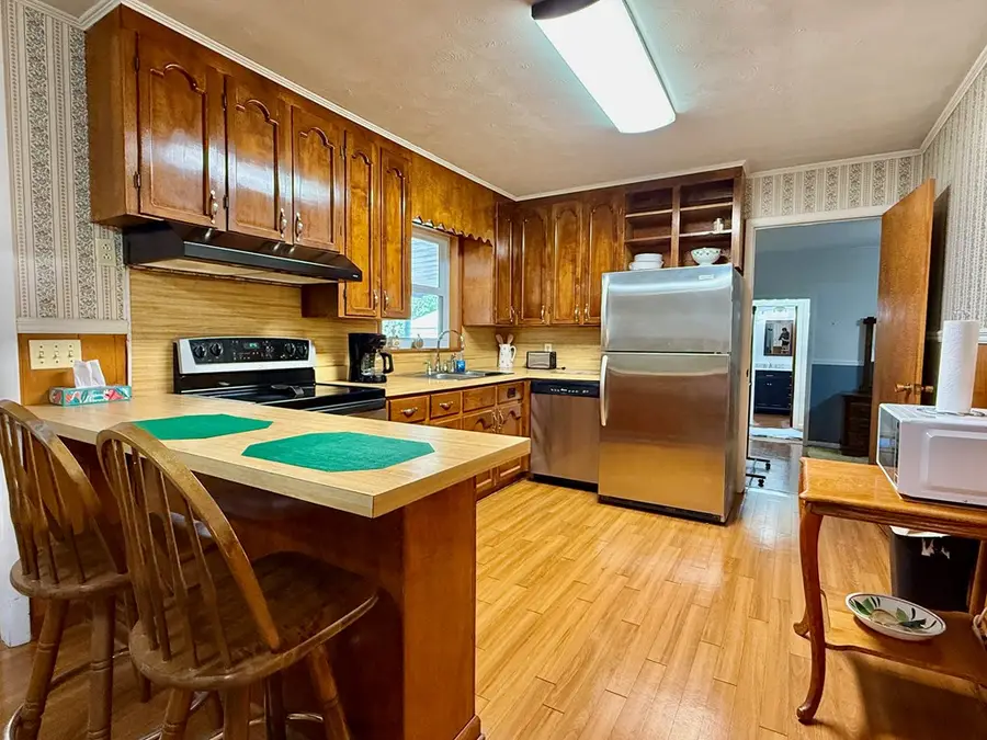 608 W Spring Ave, Geneva, AL 36340 - Image #2