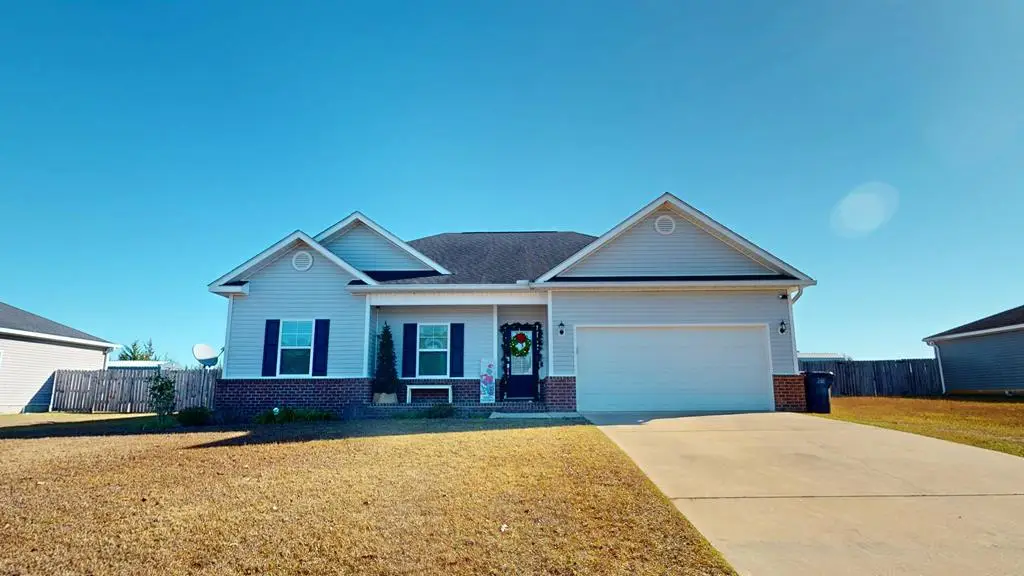 121 Tanglewood Drive, Headland, AL 36345 - Image #1