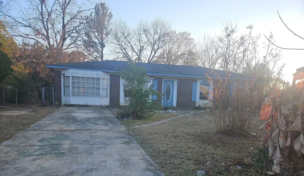 92 Corvette Dr, Kinsey, AL 36303 - Image #1