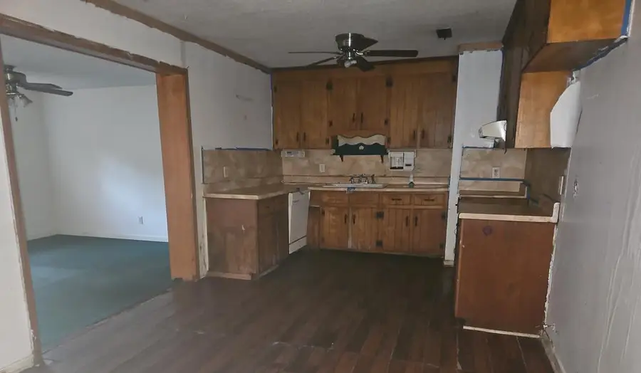 92 Corvette Dr, Kinsey, AL 36303 - Image #2