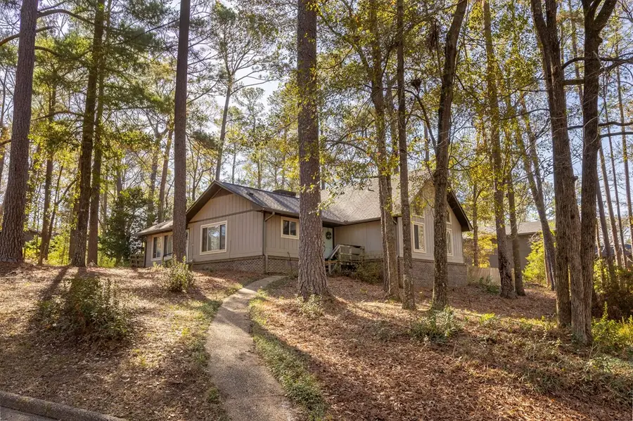 1004 Fieldstone Dr, Dothan, AL 36303 - #2