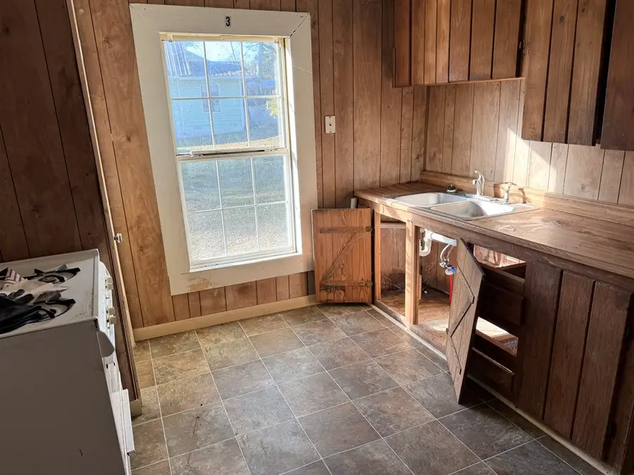 706 Westmead St A & B, Dothan, AL 36301 - Image #3