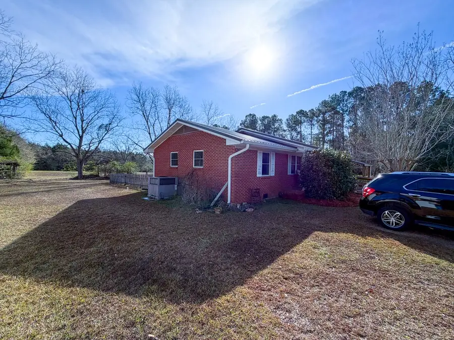 144 Leon Dr, Dothan, AL 36301 - Image #2