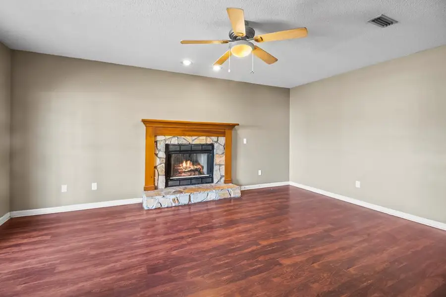 166 Radford Circle, Dothan, AL 36301 - Image #2