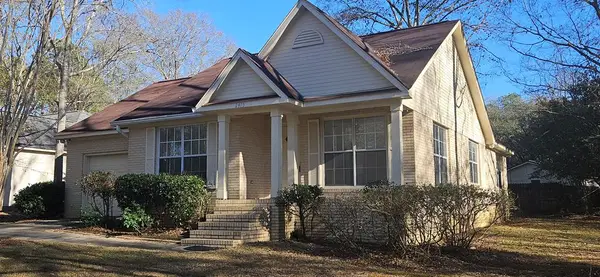 2415 Stonewood Drive, Dothan, AL 36301