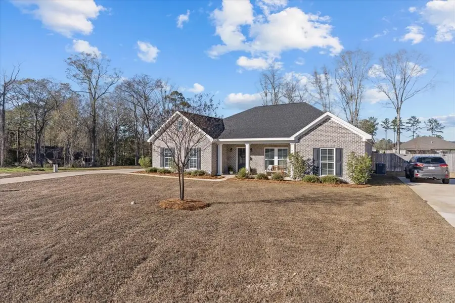 229 Daphne Drive, Dothan, AL 36305 - Image #2