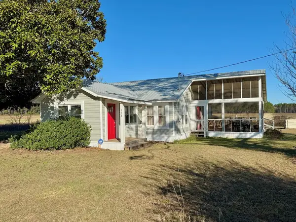 725 Highbluff Road, Hartford, AL 36344