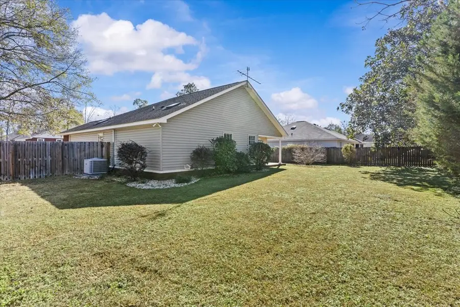 129 Elmwood Drive, Dothan, AL 36303 - Image #2