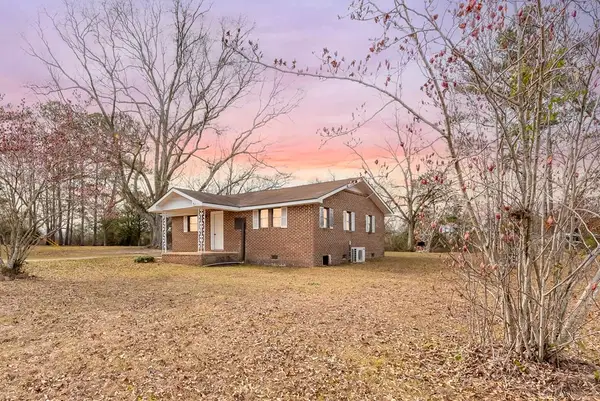 35273 Hesters Store Road, Red Level, AL 36474