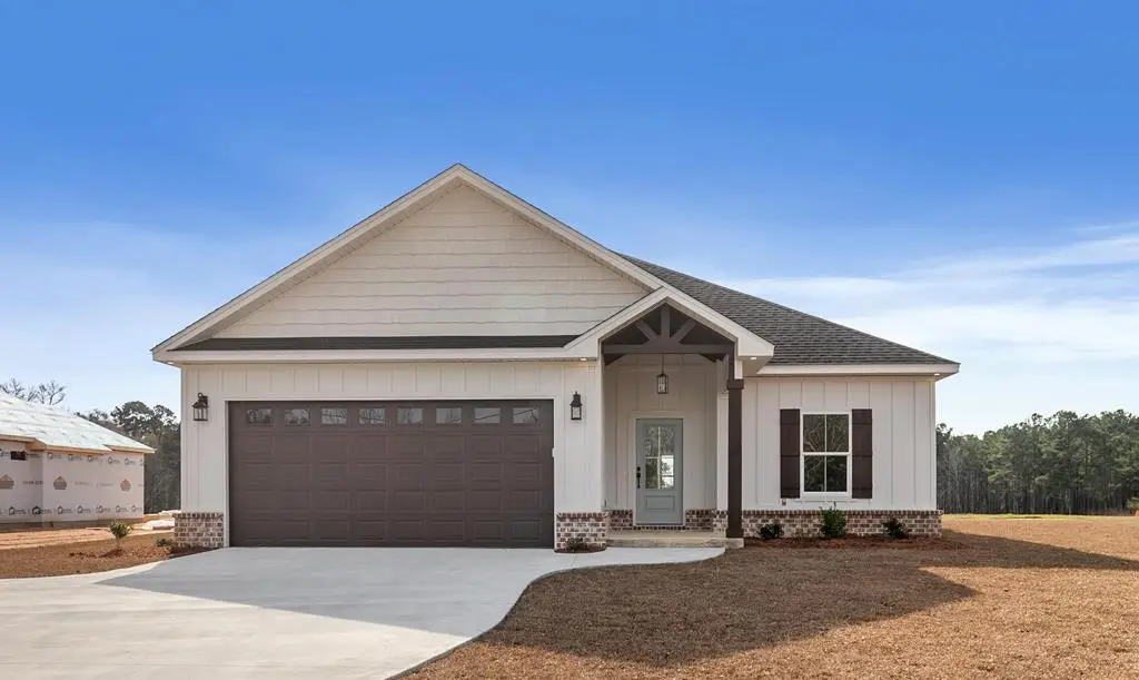 140 Oscar Godwin Road, Dothan, AL 36301 - Image #1