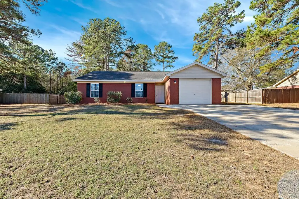 266 Ashley Dr, Ozark, AL 36360 - Image #1