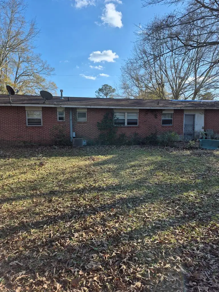 174 Hudson Circle, Ozark, AL 36360 - Image #1