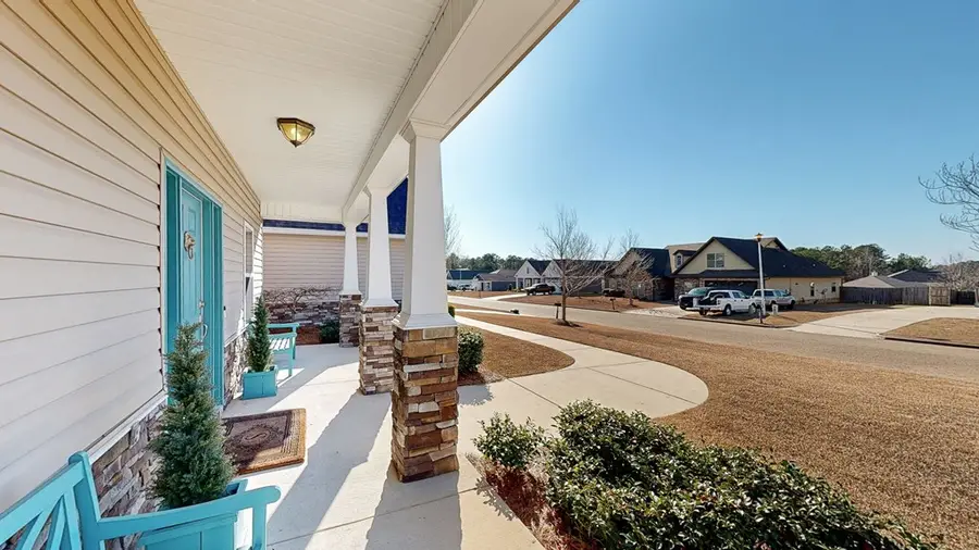 105 Halls Creek Lane, Dothan, AL 36301 - Image #2