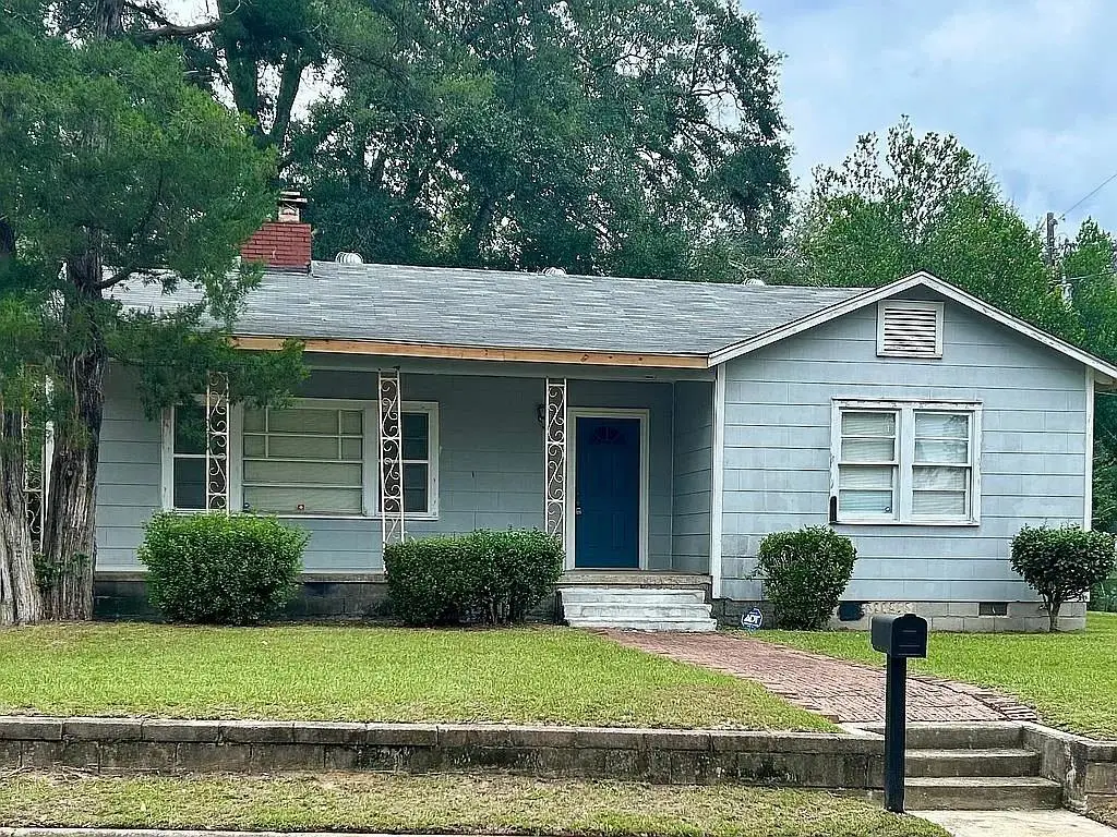 216 Simmons Ave, Ozark, AL 36360 - #1