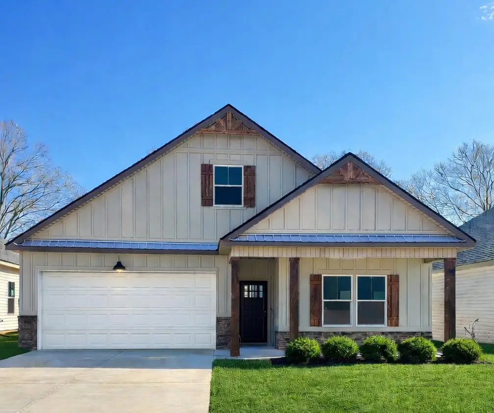 291 S Bend Avenue, Dothan, AL 36301 - #1