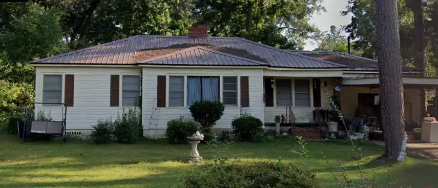 402 Hill St, Dothan, AL 36301 - #1