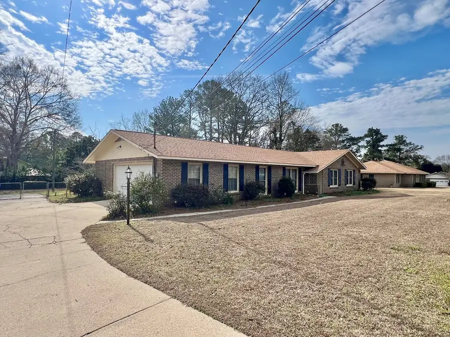 4011 Woodberry Drive, Dothan, AL 36301 - #3