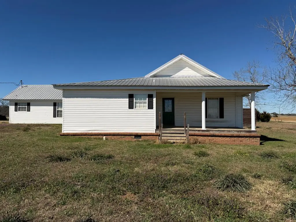 7198 S County Rd. 33, Cottonwood, AL 36320 - #1