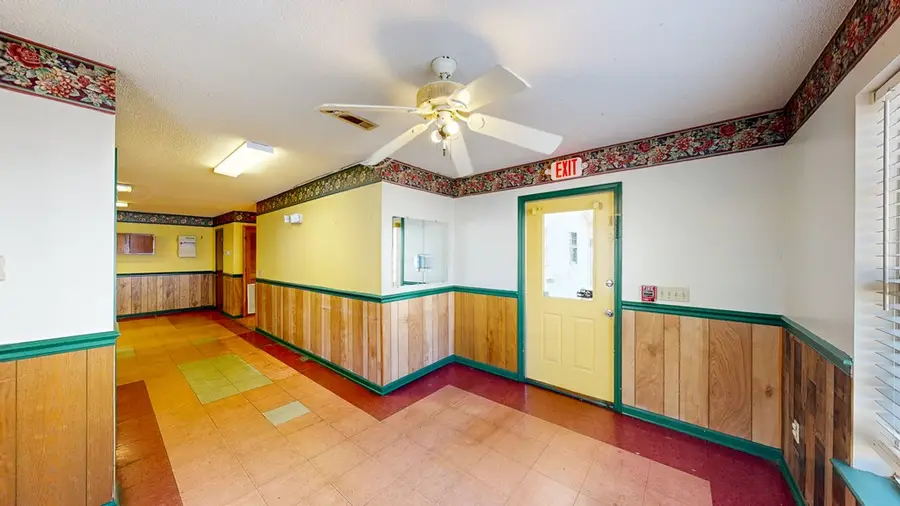 104 N Herring Street, Dothan, AL 36303 - #2