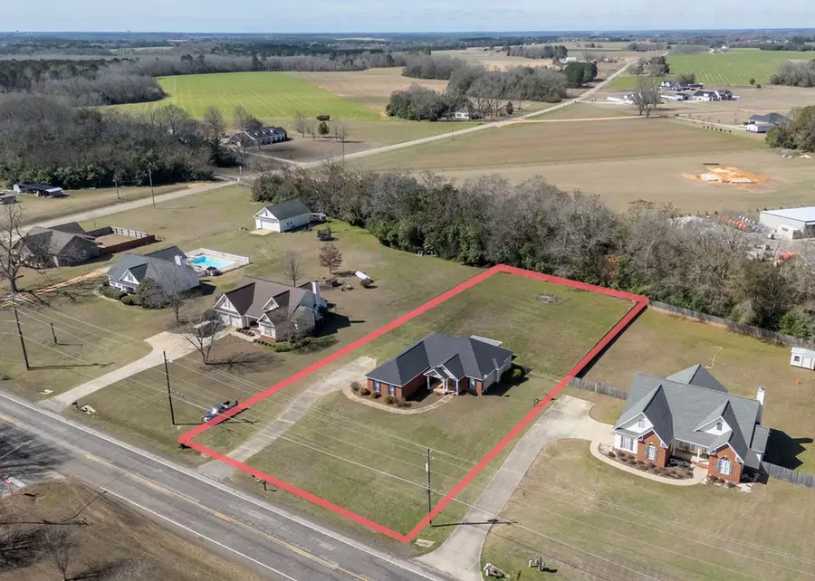 1014 W King Street, Headland, AL 36345 - #2