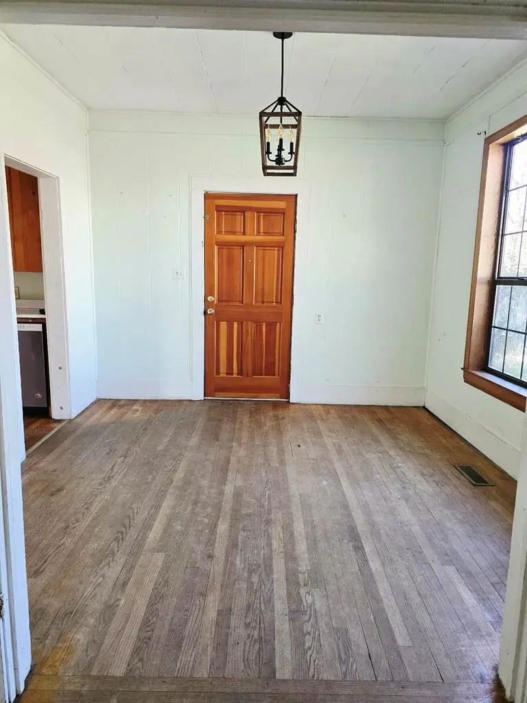 566 Newton Ave, Ozark, AL 36360 - #3