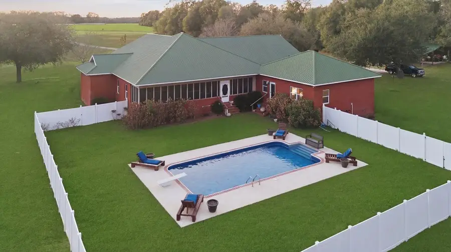 227 Deere Dr, Samson, AL 36477 - #2