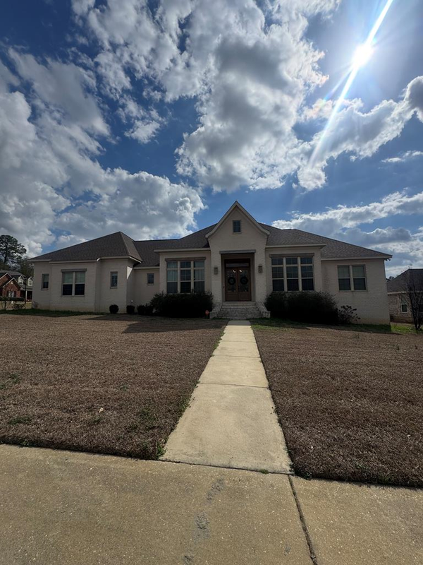 109 Ayreswood Drive, Dothan, AL 36303