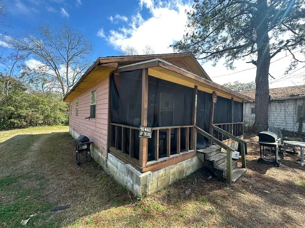 1018 Linden St, Dothan, AL 36303 - #1