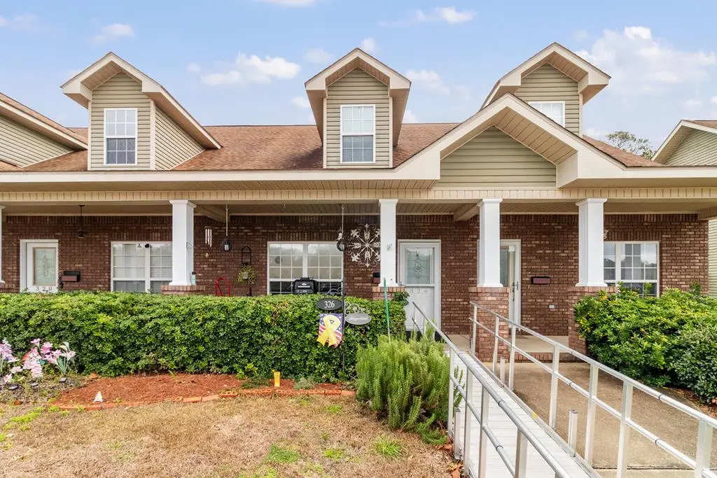 326 Stratford Drive, Ozark, AL 36360 - #1