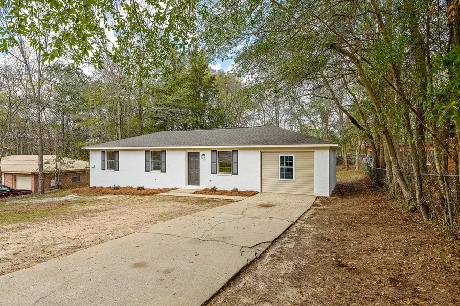 106 Oakridge Circle, Enterprise, AL 36330 - #3