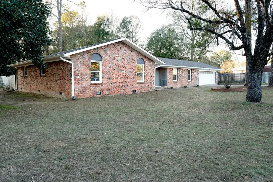 101 Briarhill Road, Enterprise, AL 36330 - #3