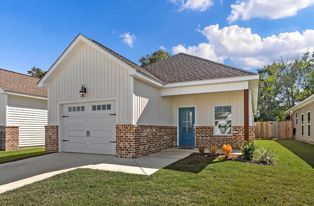 153 Heyward, Dothan, AL 36303 - #1