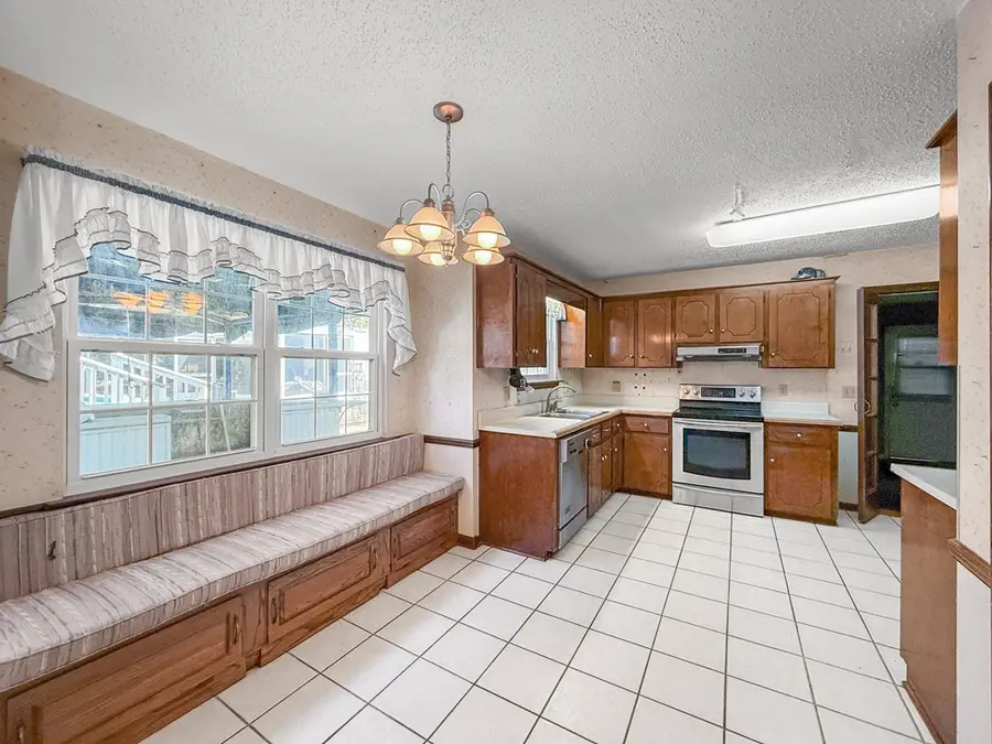 207 Candace, Dothan, AL 36301 - #3