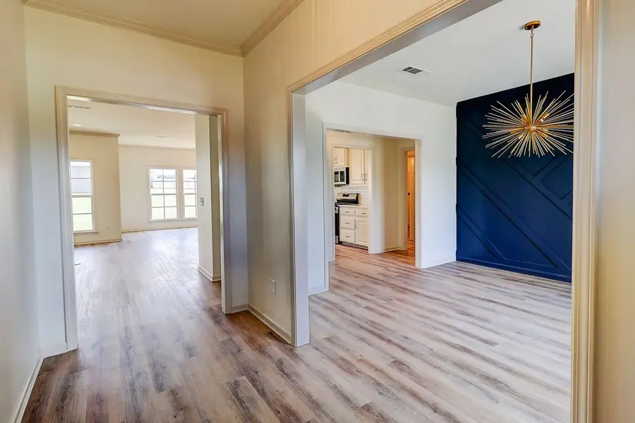 201 Courtland Dr., Dothan, AL 36301 - #2