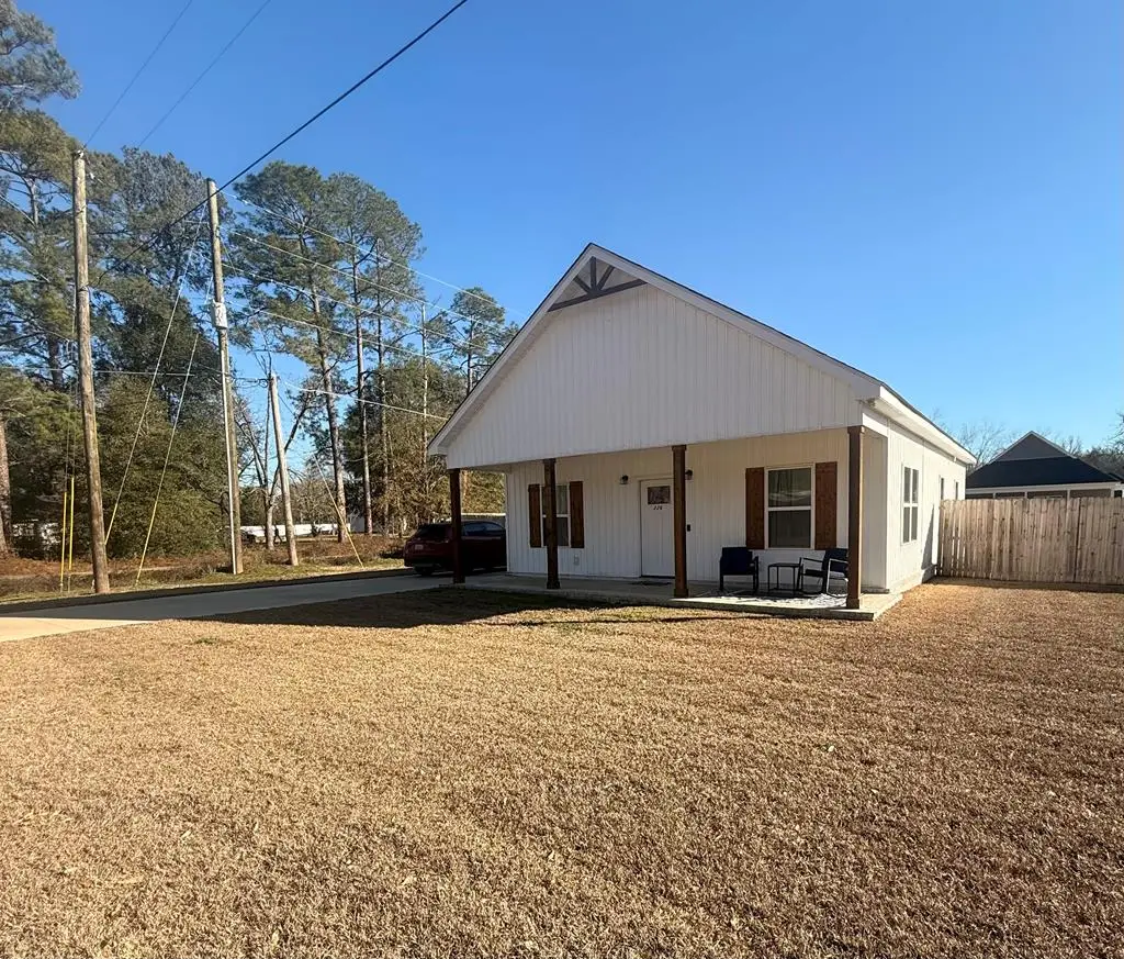 226 Loveless, Hartford, AL 36344 - #1