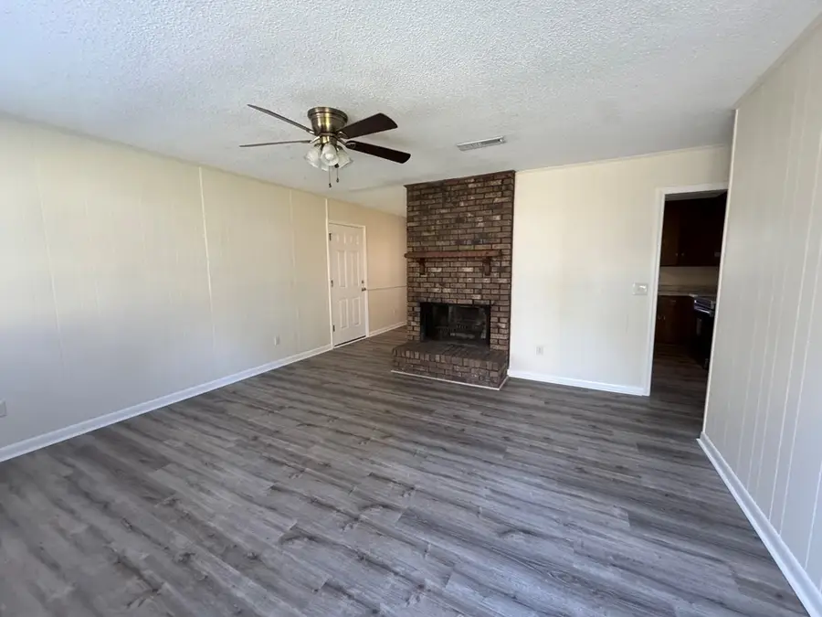 610 Pinto, Dothan, AL 36301 - #2