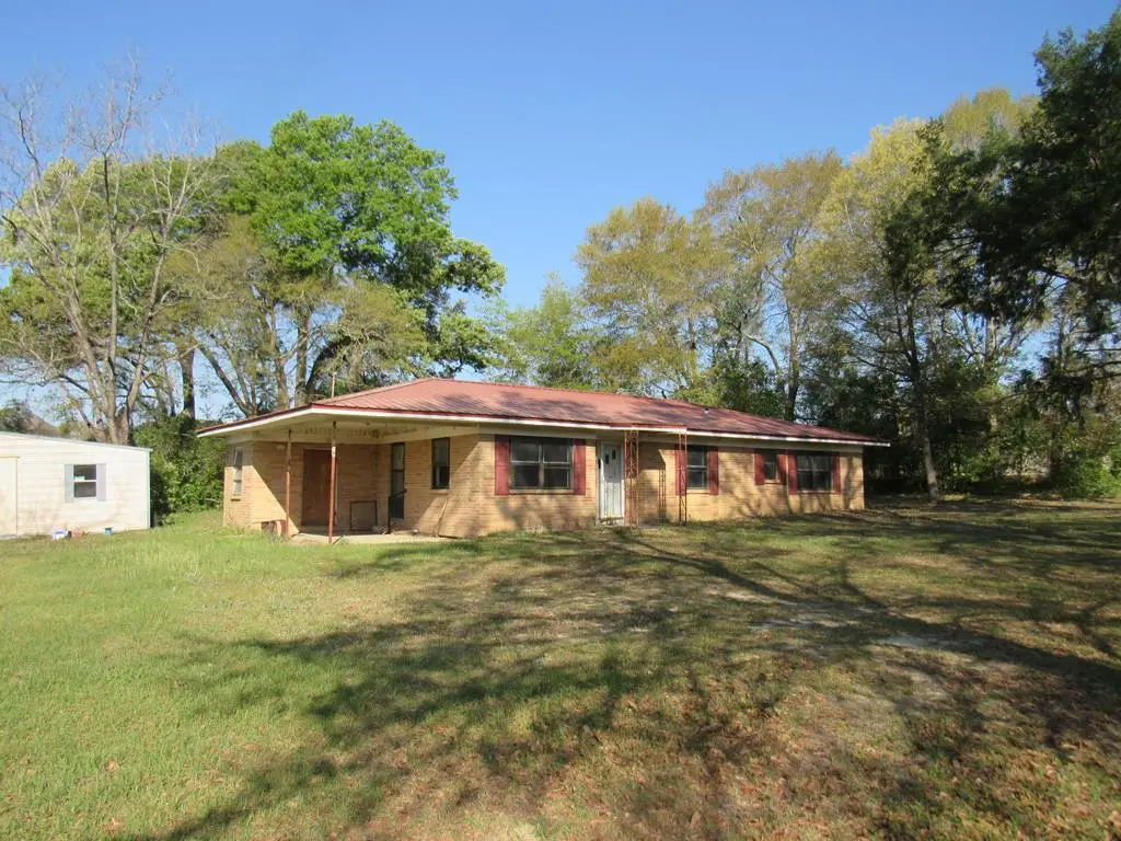 4200 Memphis Church Rd, Dothan, AL 36301 - #1