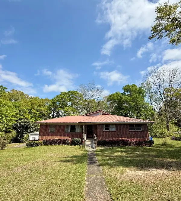 1118 Dellwood, Dothan, AL 36303