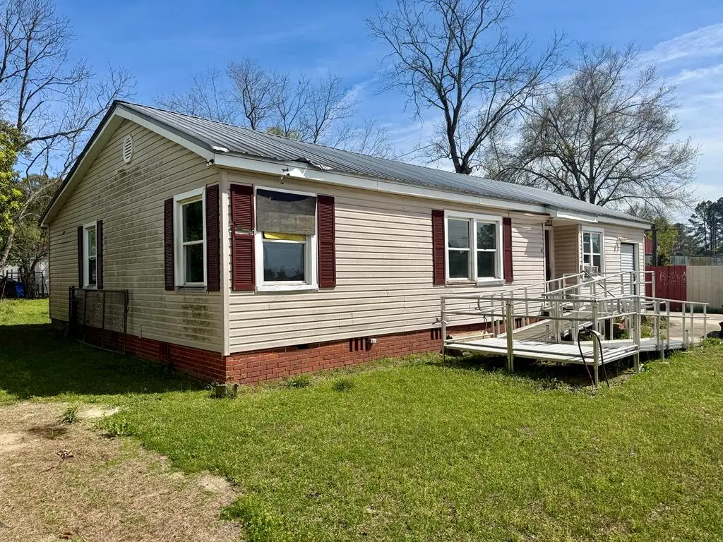 111 S Forest Street, Geneva, AL 36340 - #1