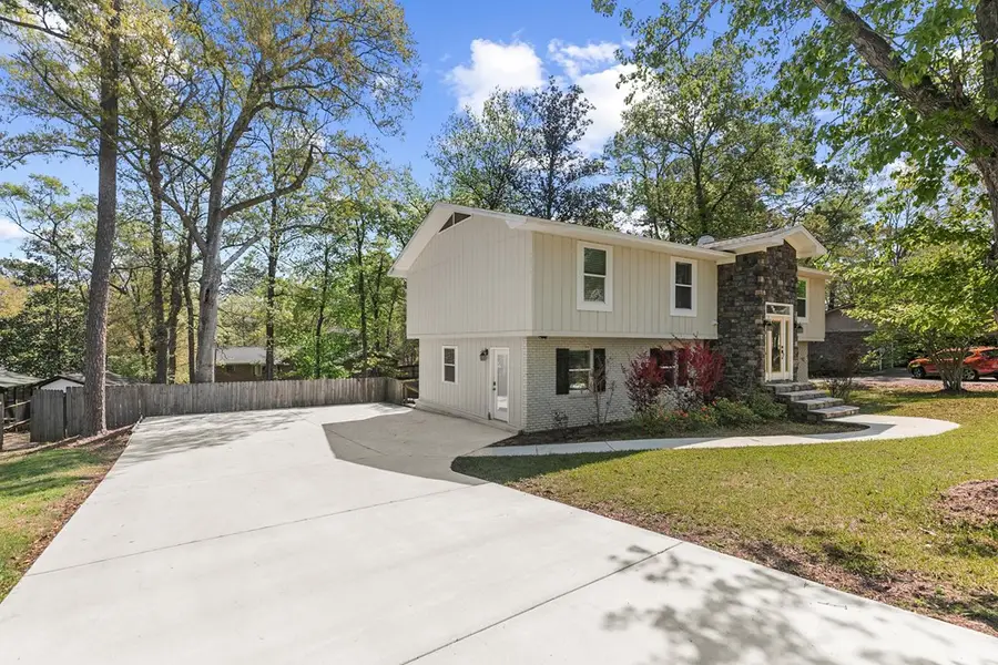 809 Gonzales Drive, Dothan, AL 36305 - #2