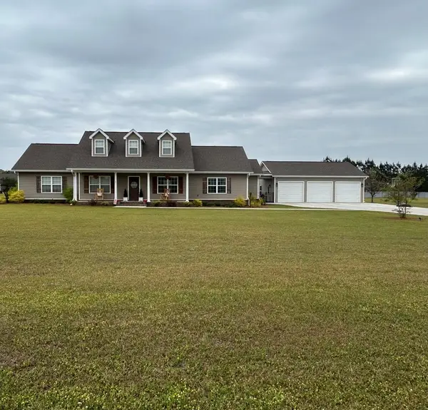 2087 County Rd 15, Headland, AL 36345