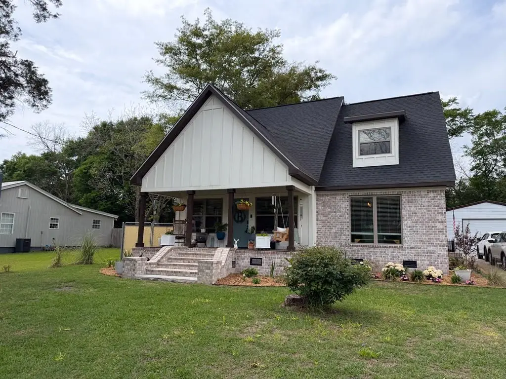 616 Cleveland Street, Headland, AL 36345 - #1