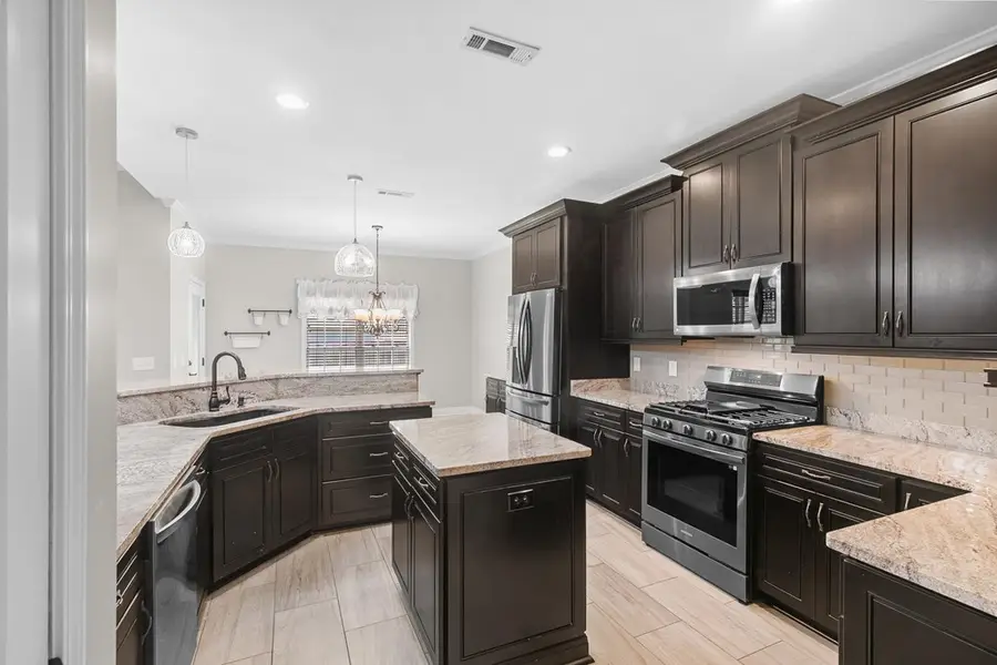 217 Glen Oaks, Dothan, AL 36301 - #2