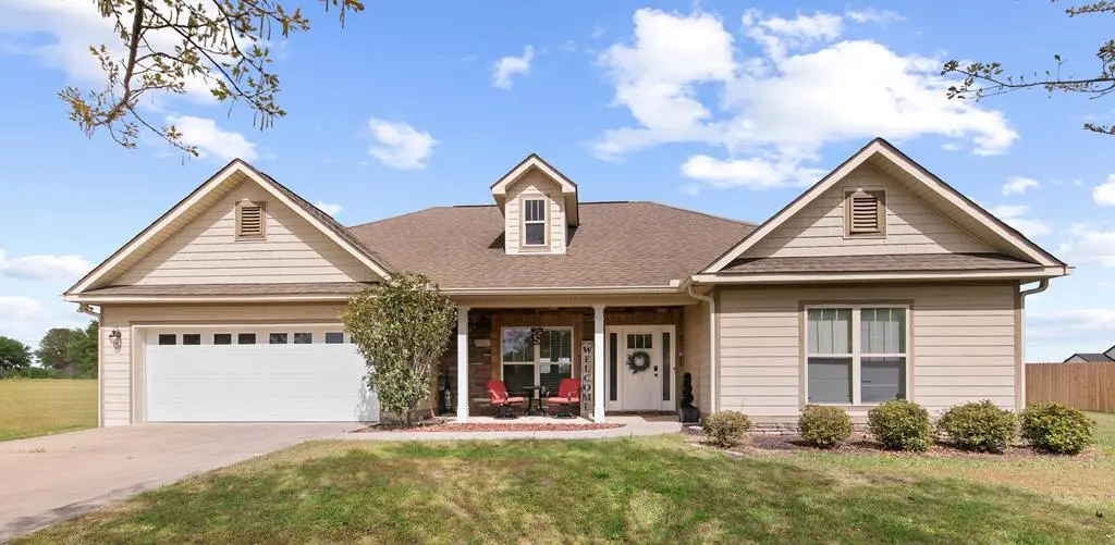 102 Weeping Willow Trail, Headland, AL 36345 - #1