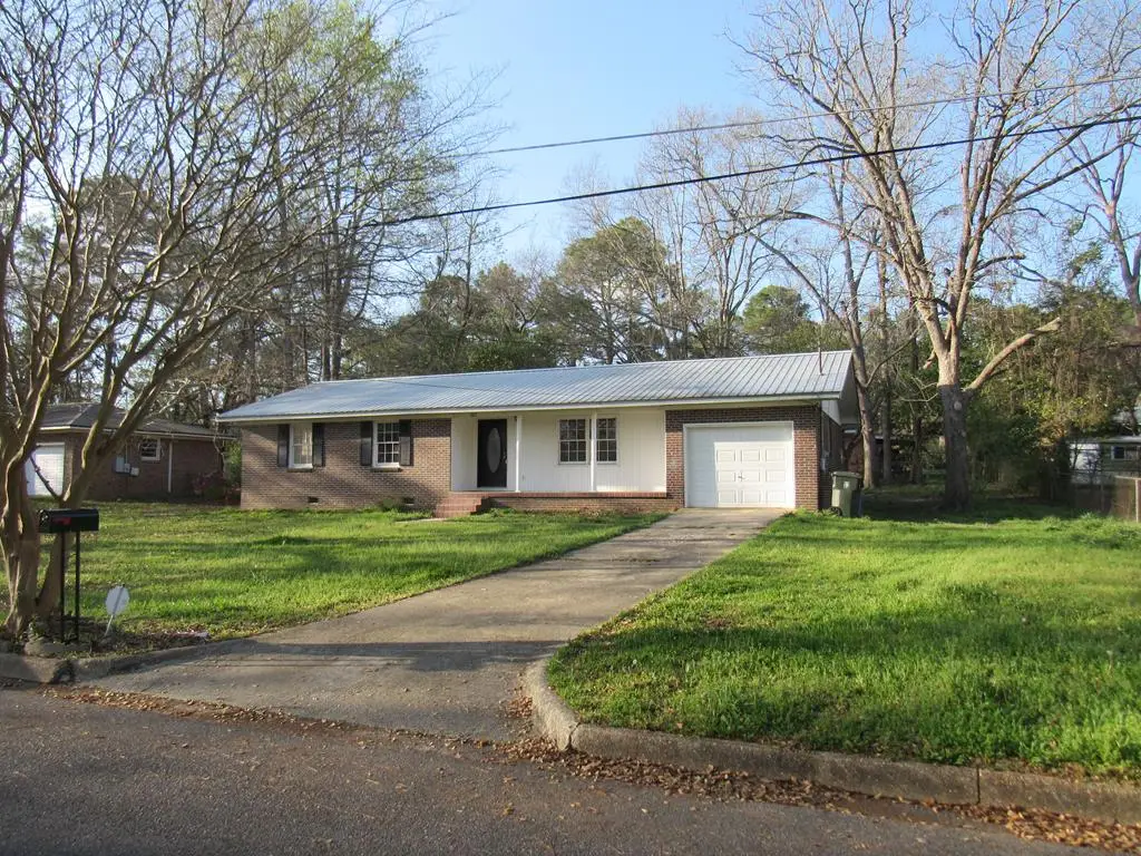 902 Deborah St, Dothan, AL 36301 - #1