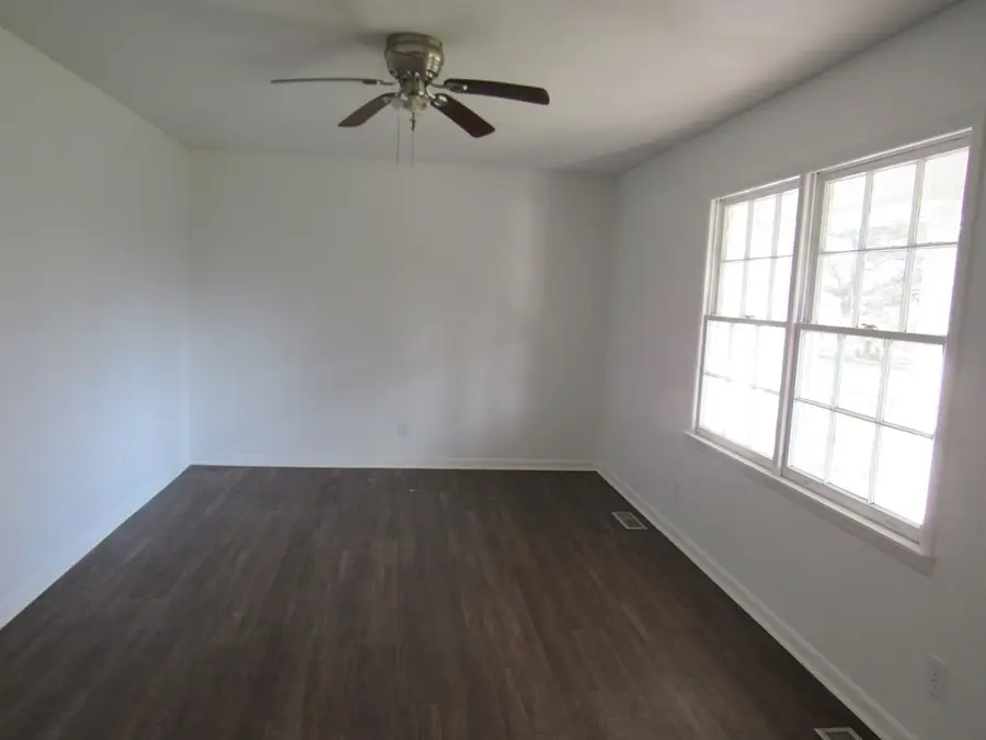 902 Deborah St, Dothan, AL 36301 - #3